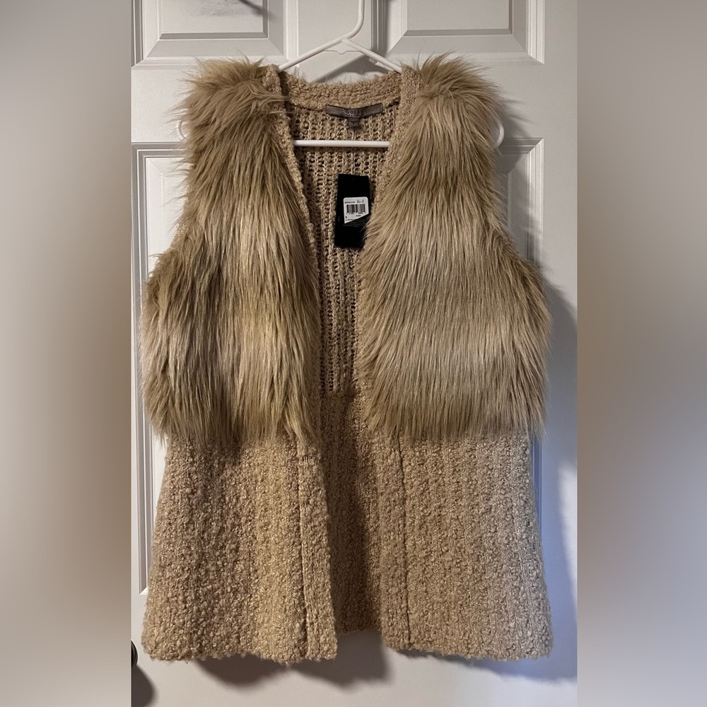 Guess sleeveless sweater